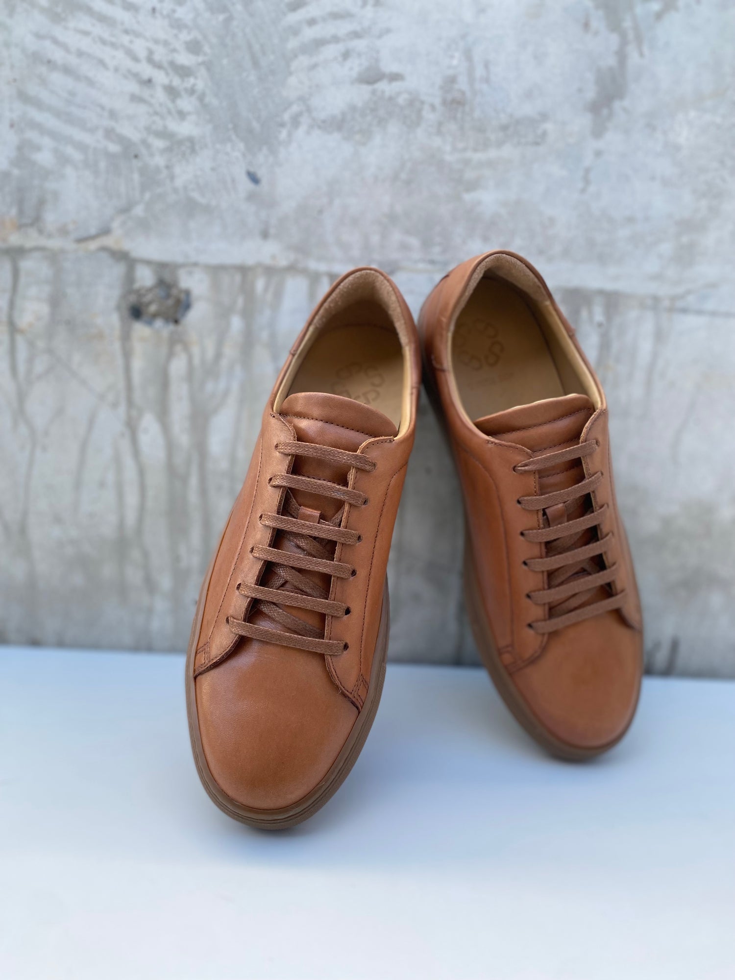 Sneakers and leisure shoes