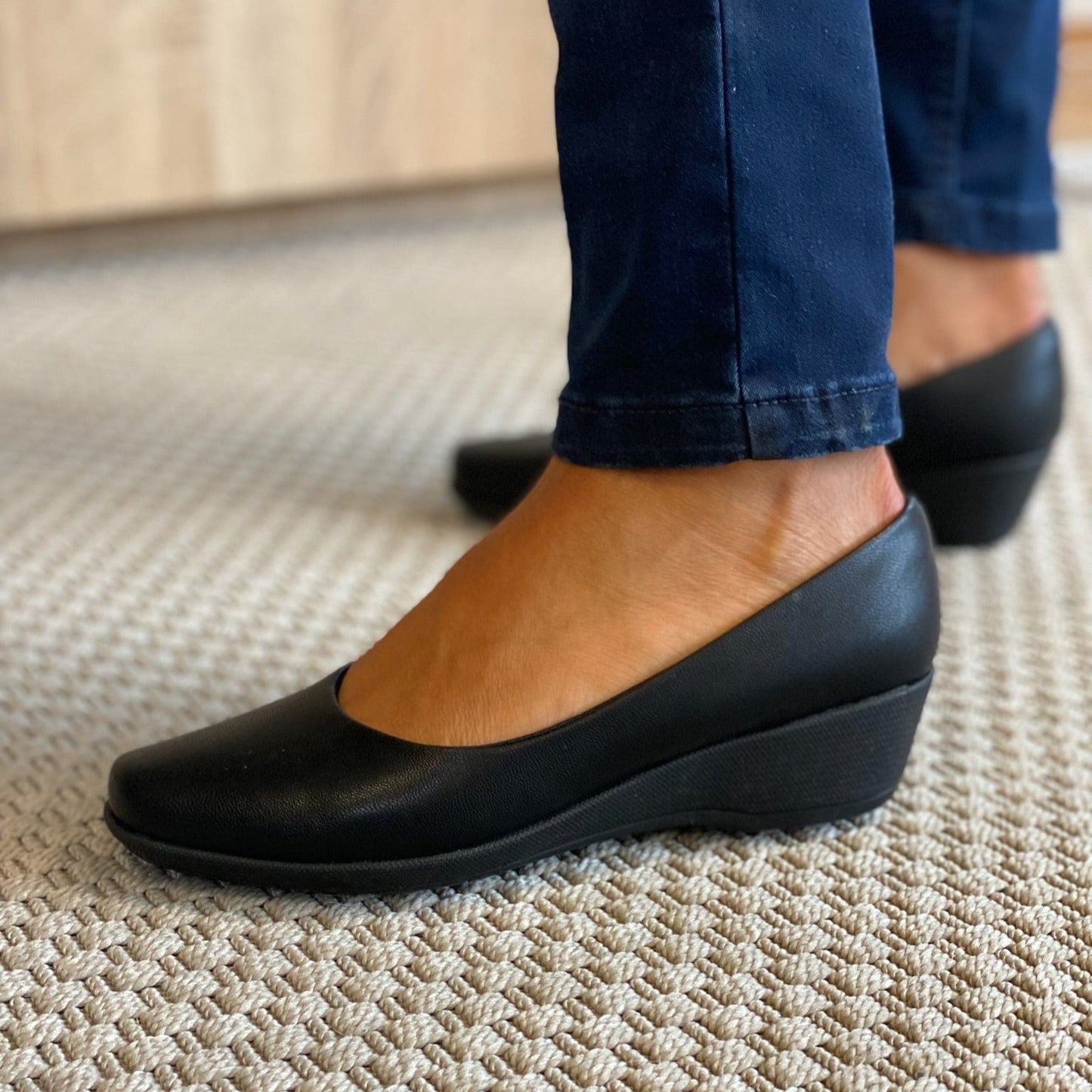 Sapatos Pumps Ivone kilehæl sko Sort