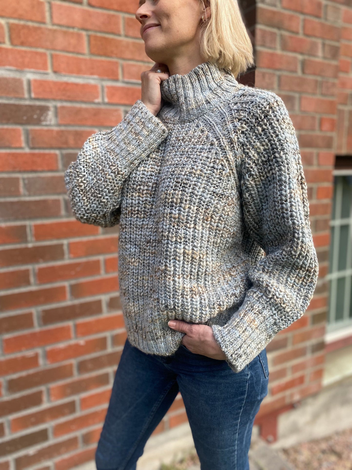 Levete Room Gensere Veline pullover Lyseblå Sapatos