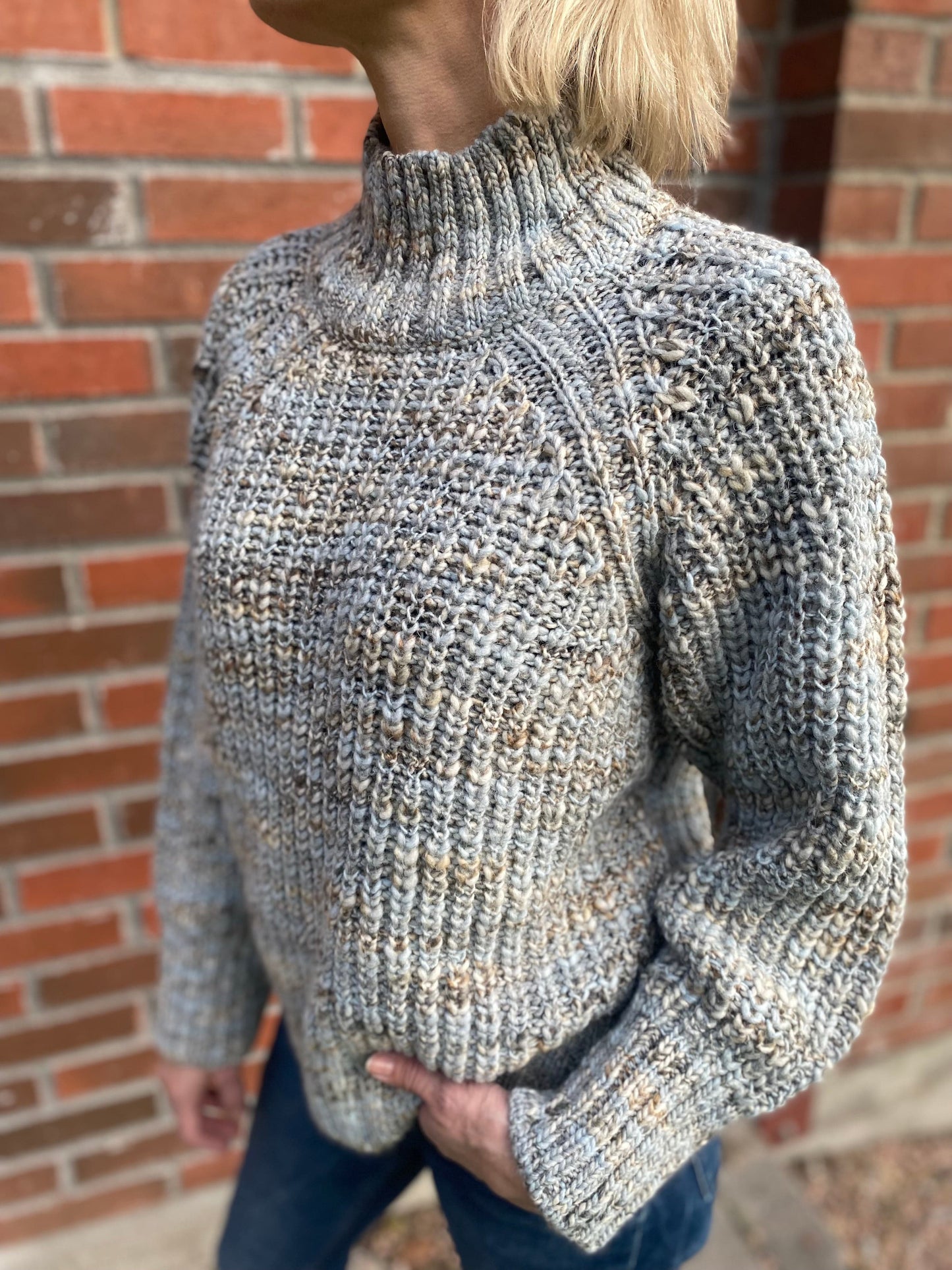 Levete Room Gensere Veline pullover Lyseblå Sapatos