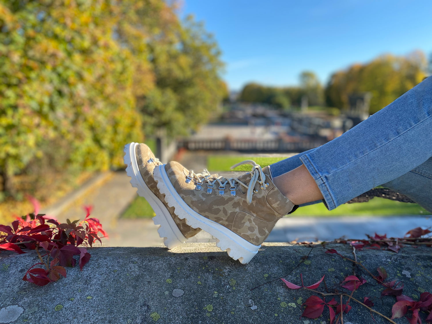 Indy boots