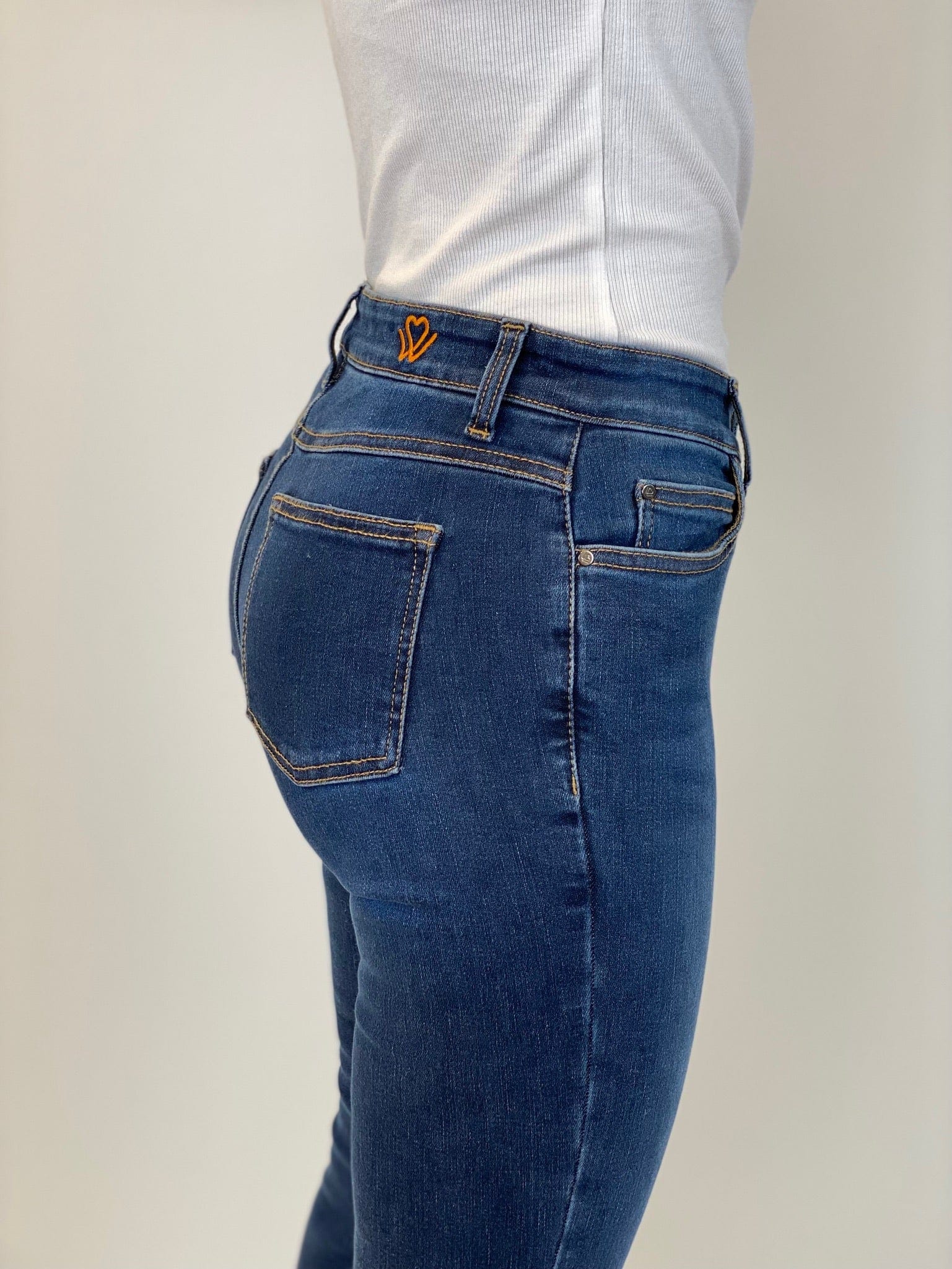 Jeans authentic clearance