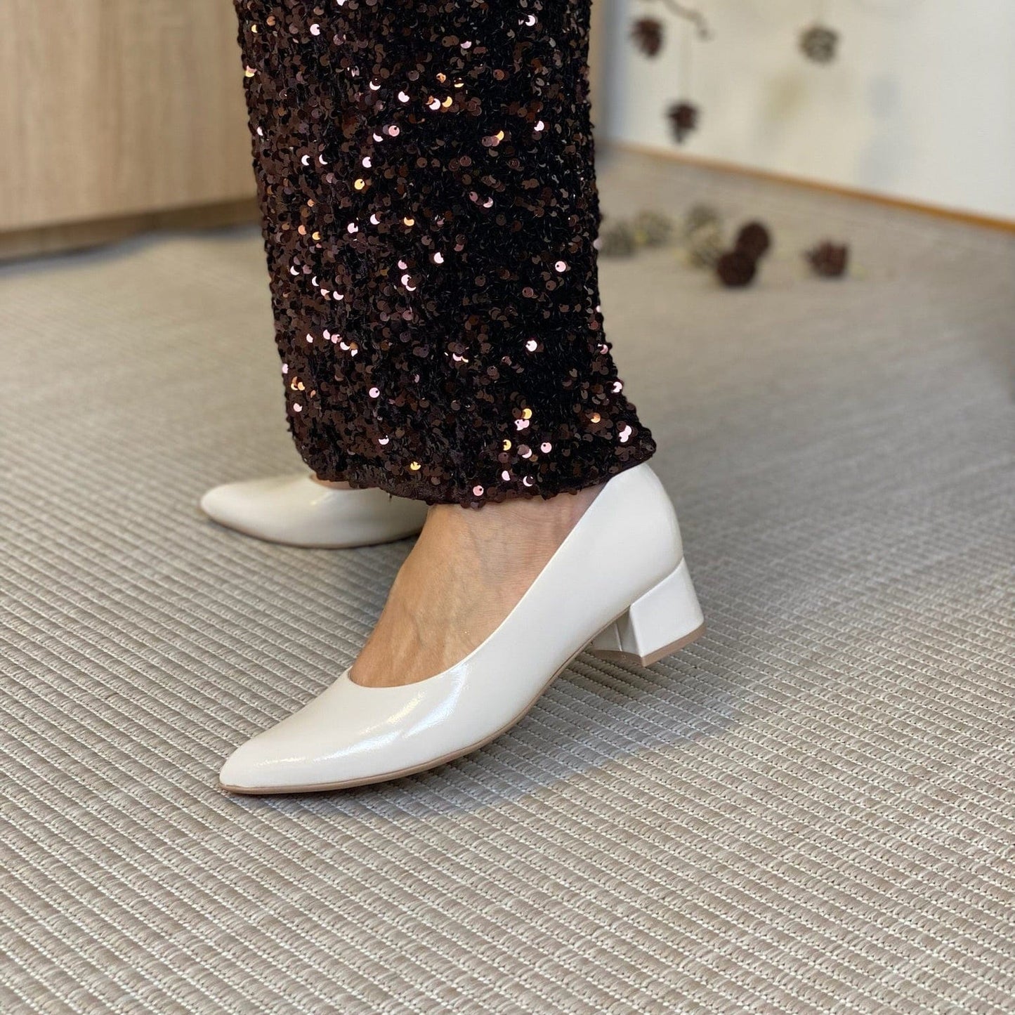 Sapatos Pumps Taya pumps | Offwhite lakk