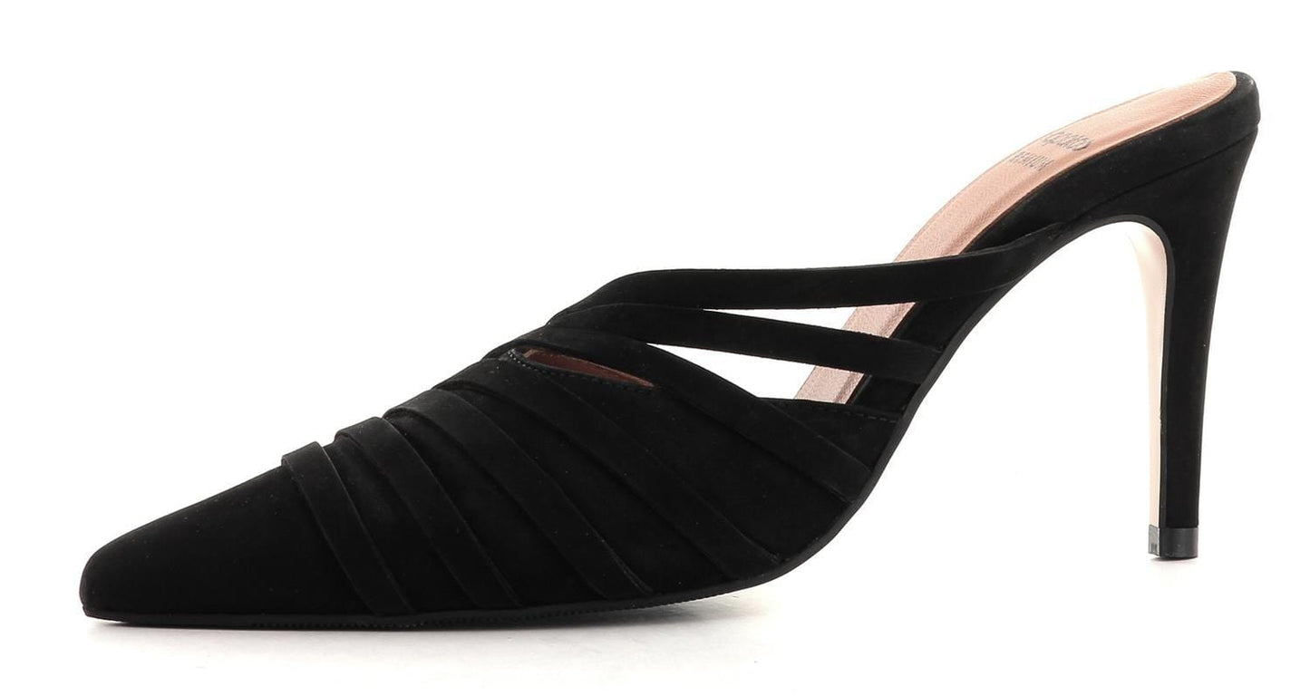 Cynthia pumps