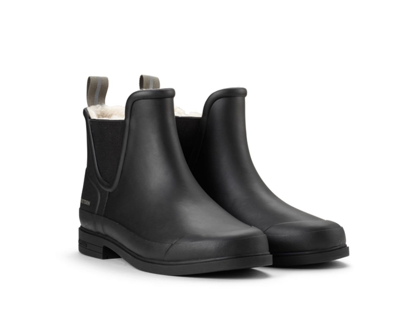 Eva w black