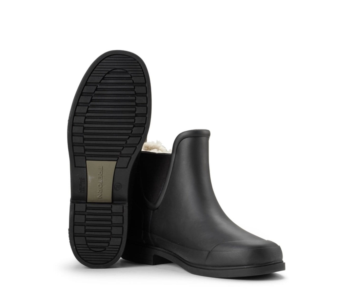 Eva w black